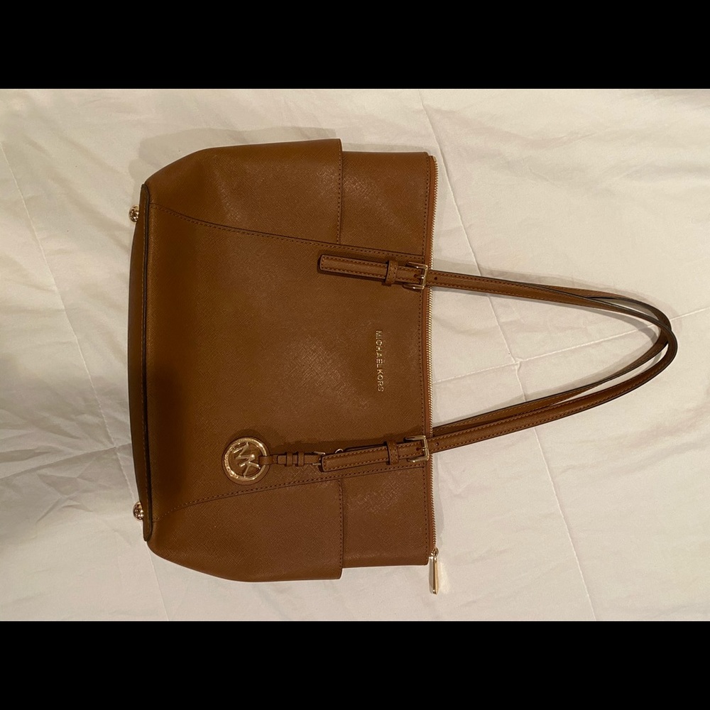 Micheal kors purse